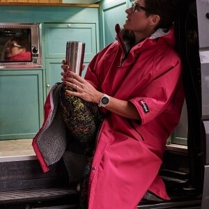 ★비니 증정★레드 숏슬리브 프로 체인지 로브 에보